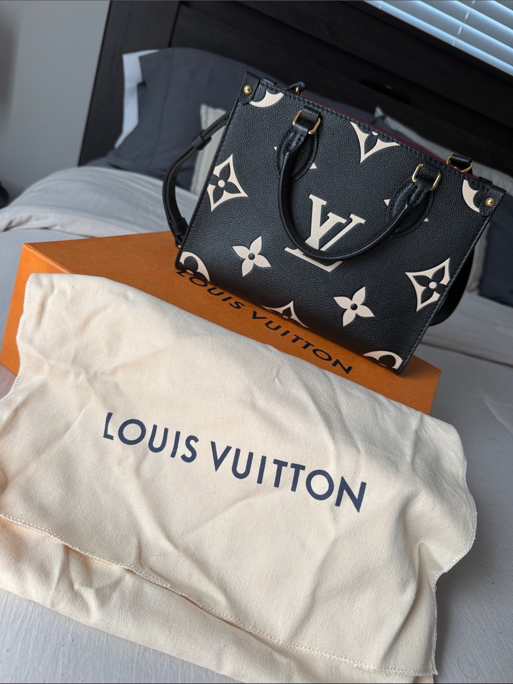 Authentic Louis Vuitton Black Totes Onthego PM